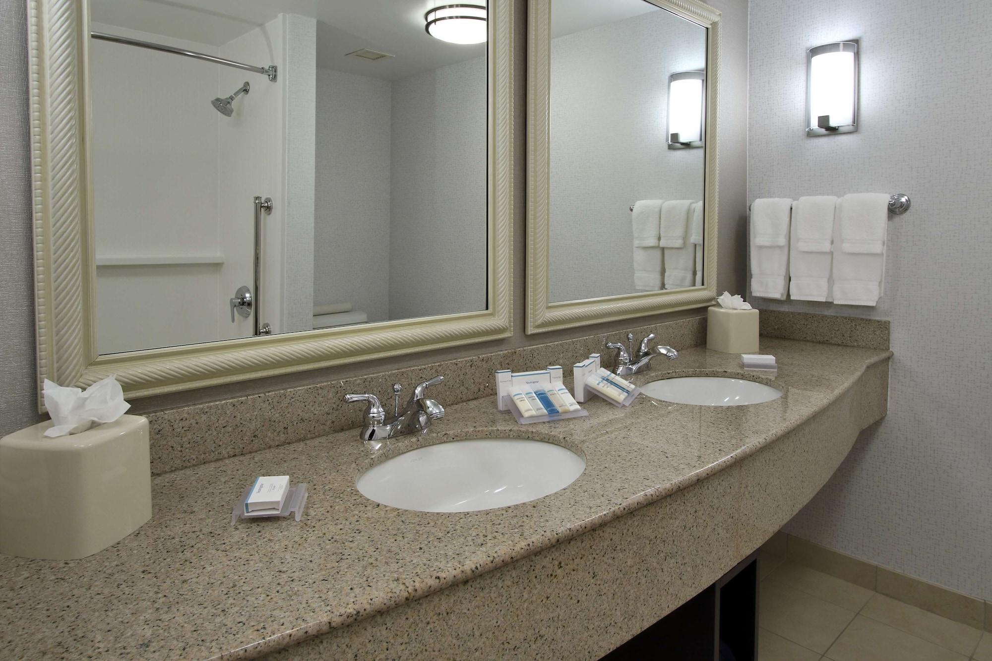 Hilton Garden Inn Sonoma County Airport Santa Rosa Exteriör bild