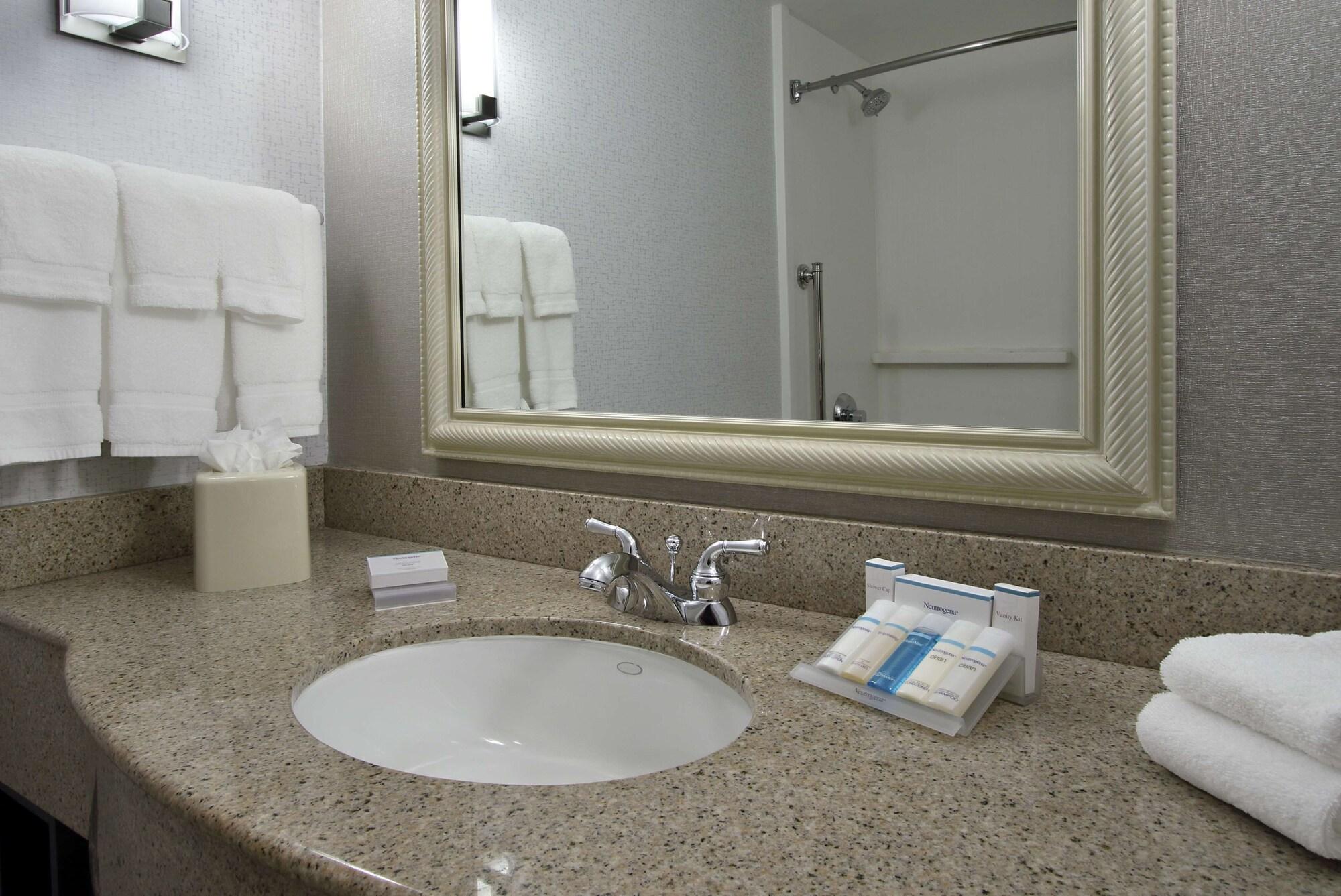 Hilton Garden Inn Sonoma County Airport Santa Rosa Exteriör bild
