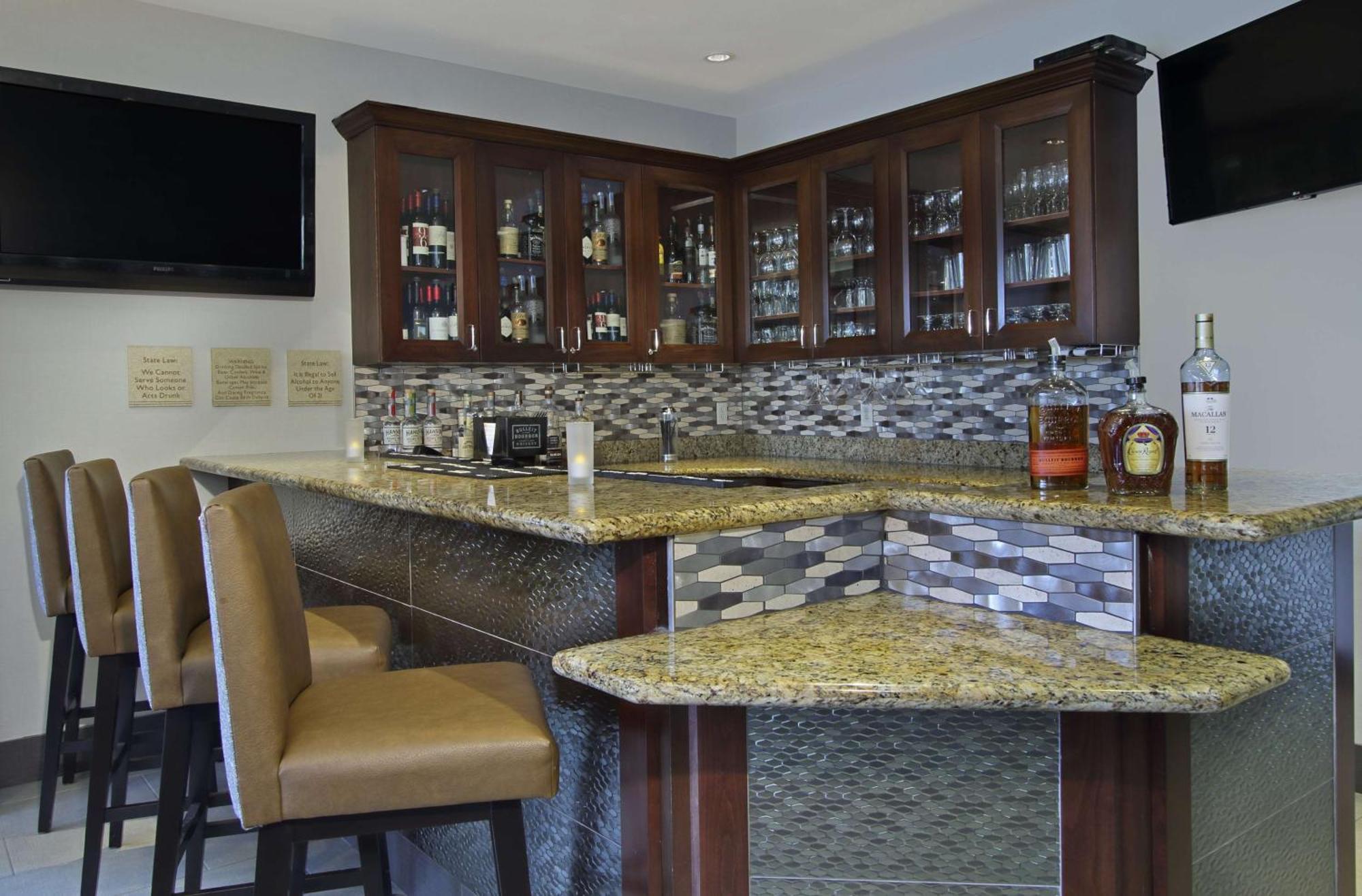 Hilton Garden Inn Sonoma County Airport Santa Rosa Exteriör bild